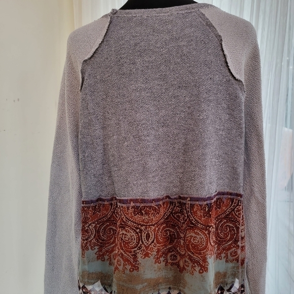 Anm Gray Casual Long Raglan Sleeve Shirt w/Sheer Boho Print Fabric Size Large - Picture 2 of 12
